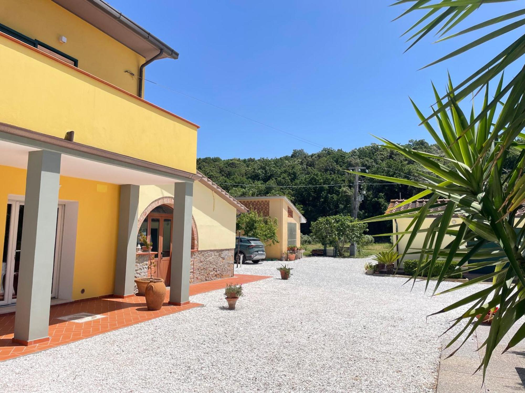 Il Leccio Agriturismo Fiorino Екстериор снимка
